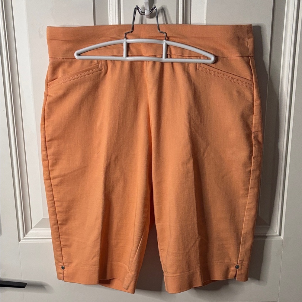 EUC Croft & Barrow Peach Casual Cotton Bermuda Shorts